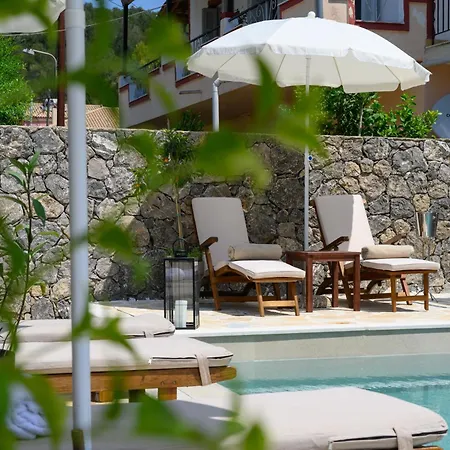 Casa Dell * Petrití